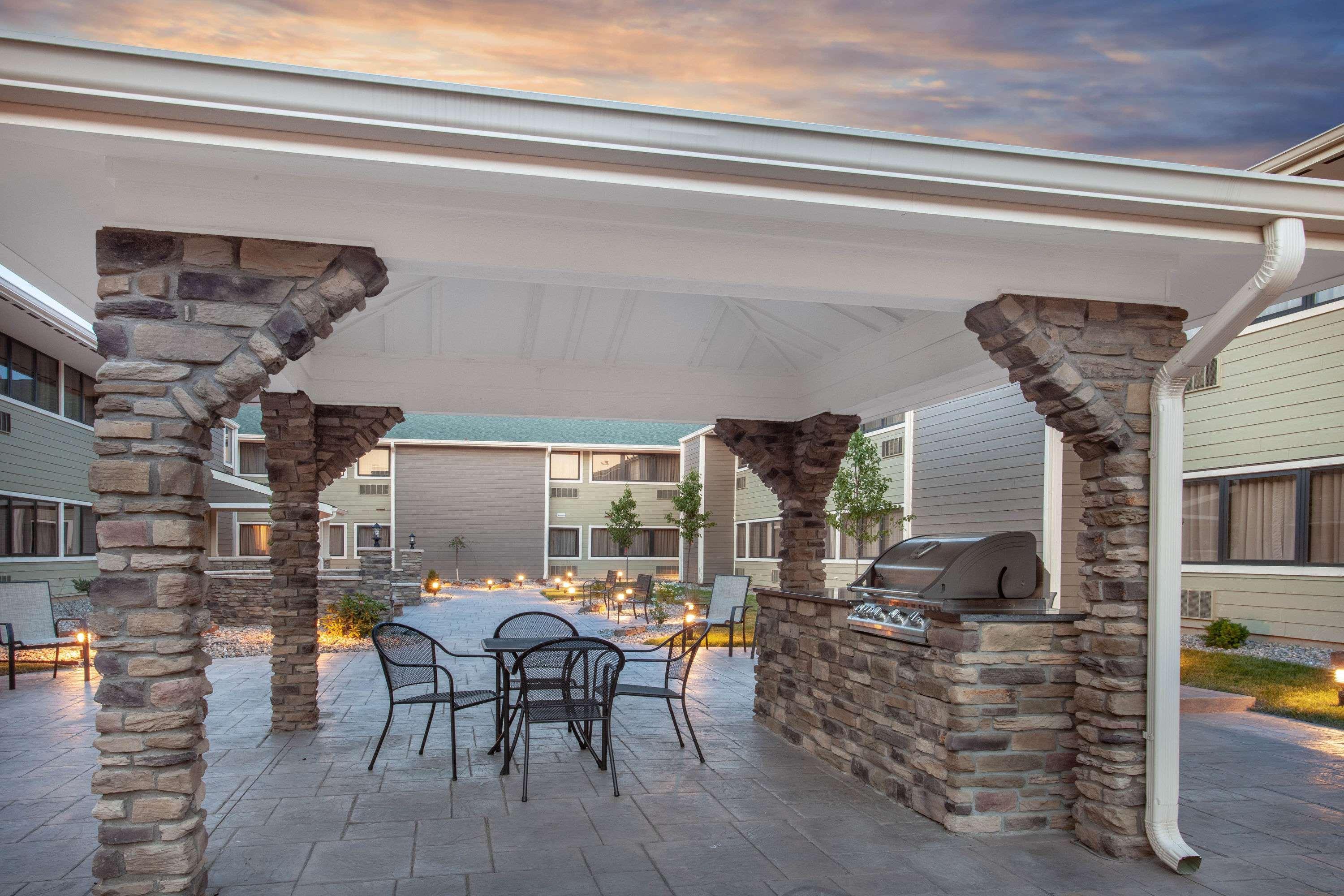 Wyndham Garden Fort Wayne Exterior foto
